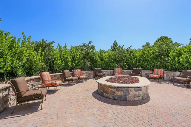 $1,285,000 | 6347 Anise Drive, Sarasota, FL 34238