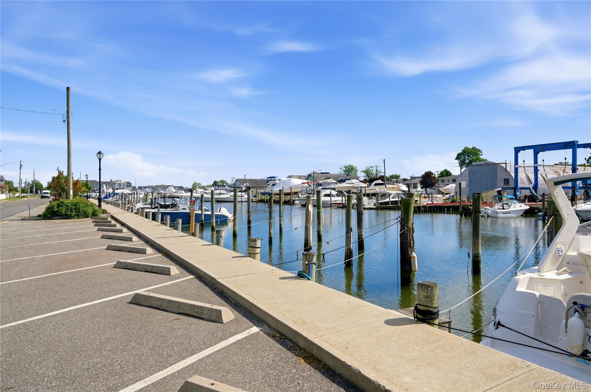 107 East Shore Road Lindenhurst, NY 11757 - Photo 4 of 36