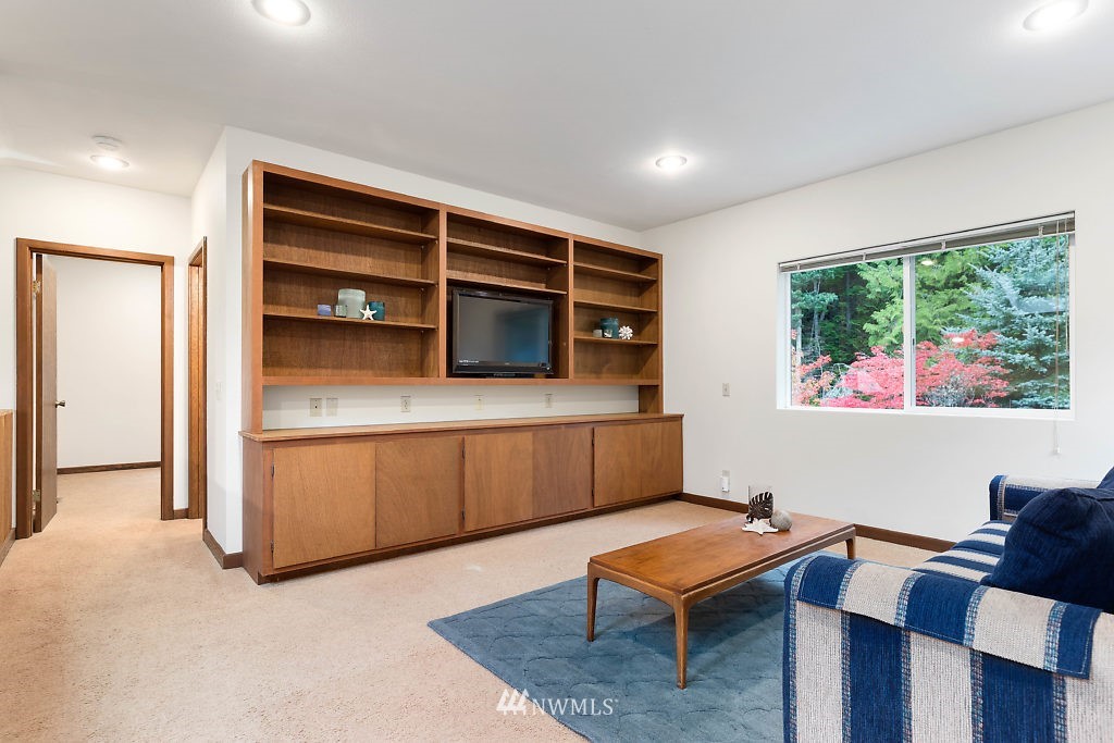 5598 Wilkinson Road Langley, WA 98260 - Photo 11 of 24 Gallery Image 11