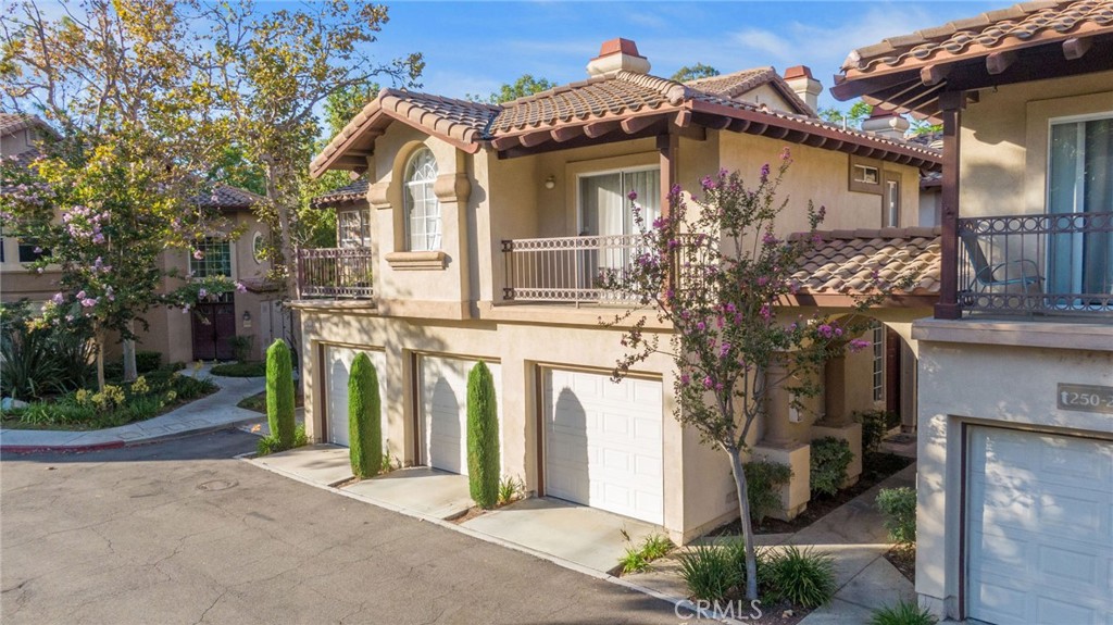 258 Pasto Rico Rancho Santa Margarita, CA 92688 - Photo 4 of 62 Gallery Image 4