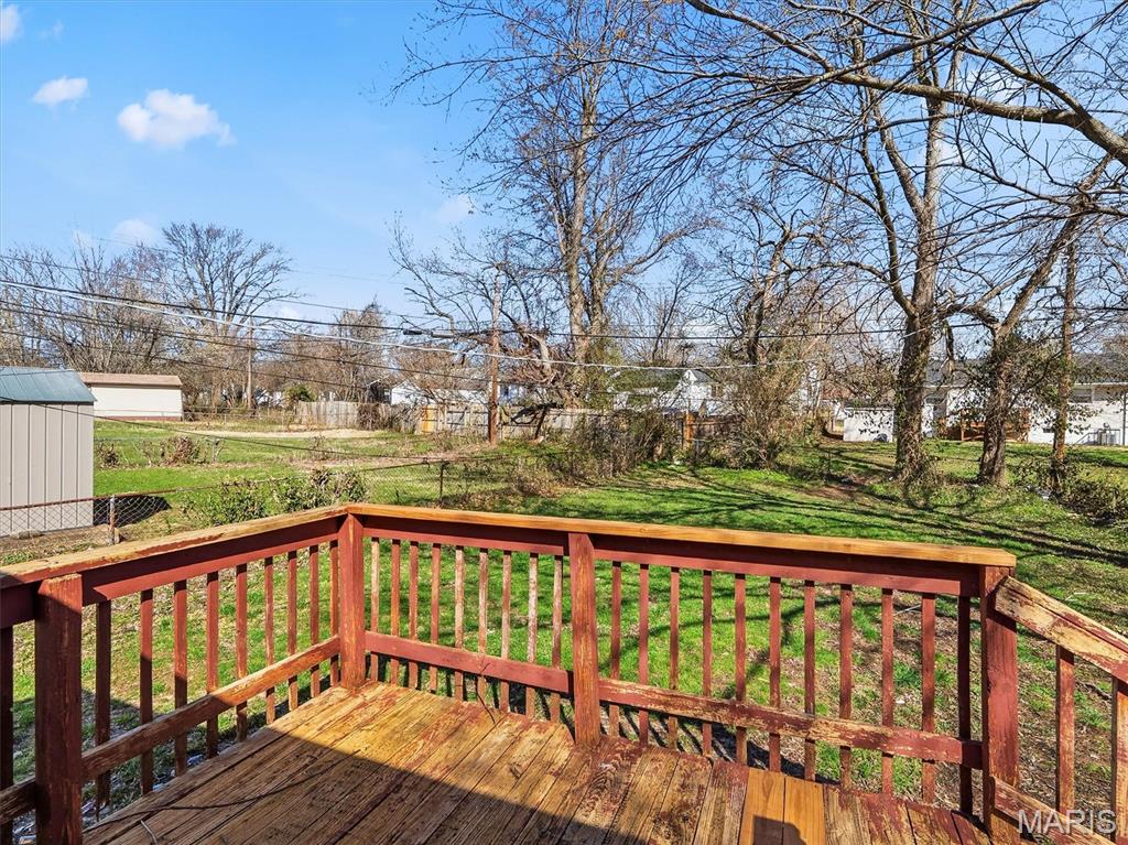 401 Cameron Road St. Louis, MO 63137 - Photo 3 of 14