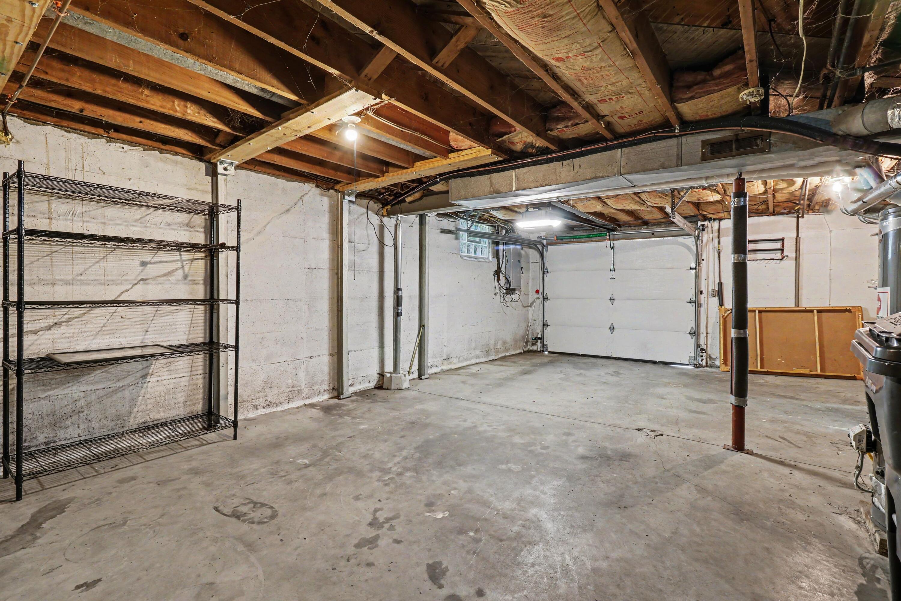 65 Moock Road Newport, KY 41071 - Photo 21 of 29 Plenty of storage!