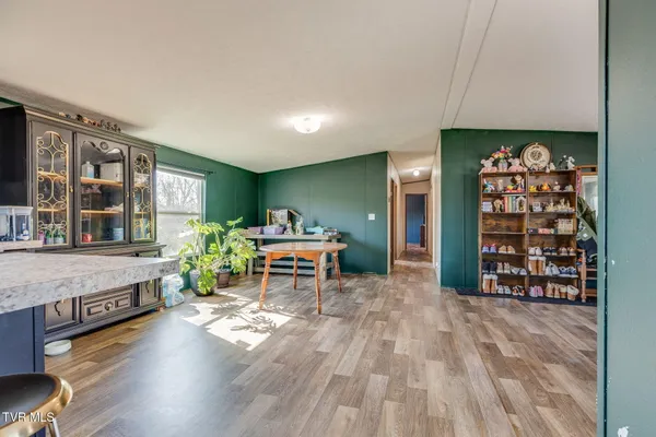 $209,000 | 274 Memorial School Lane, Duffield, VA 24244