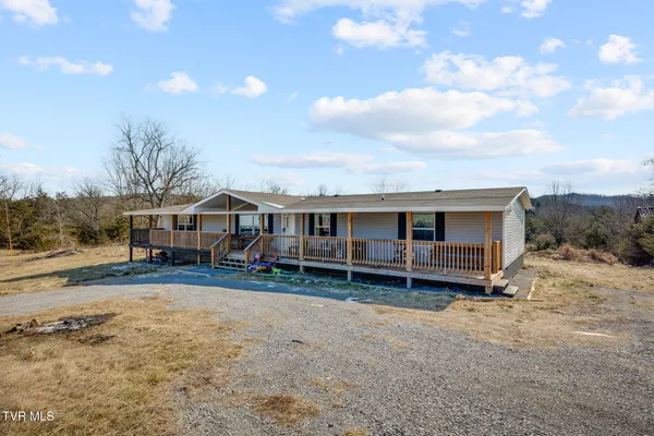 $199,900 | 274 Memorial School Lane, Duffield, VA 24244