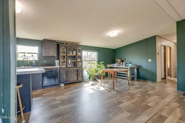 $209,000 | 274 Memorial School Lane, Duffield, VA 24244