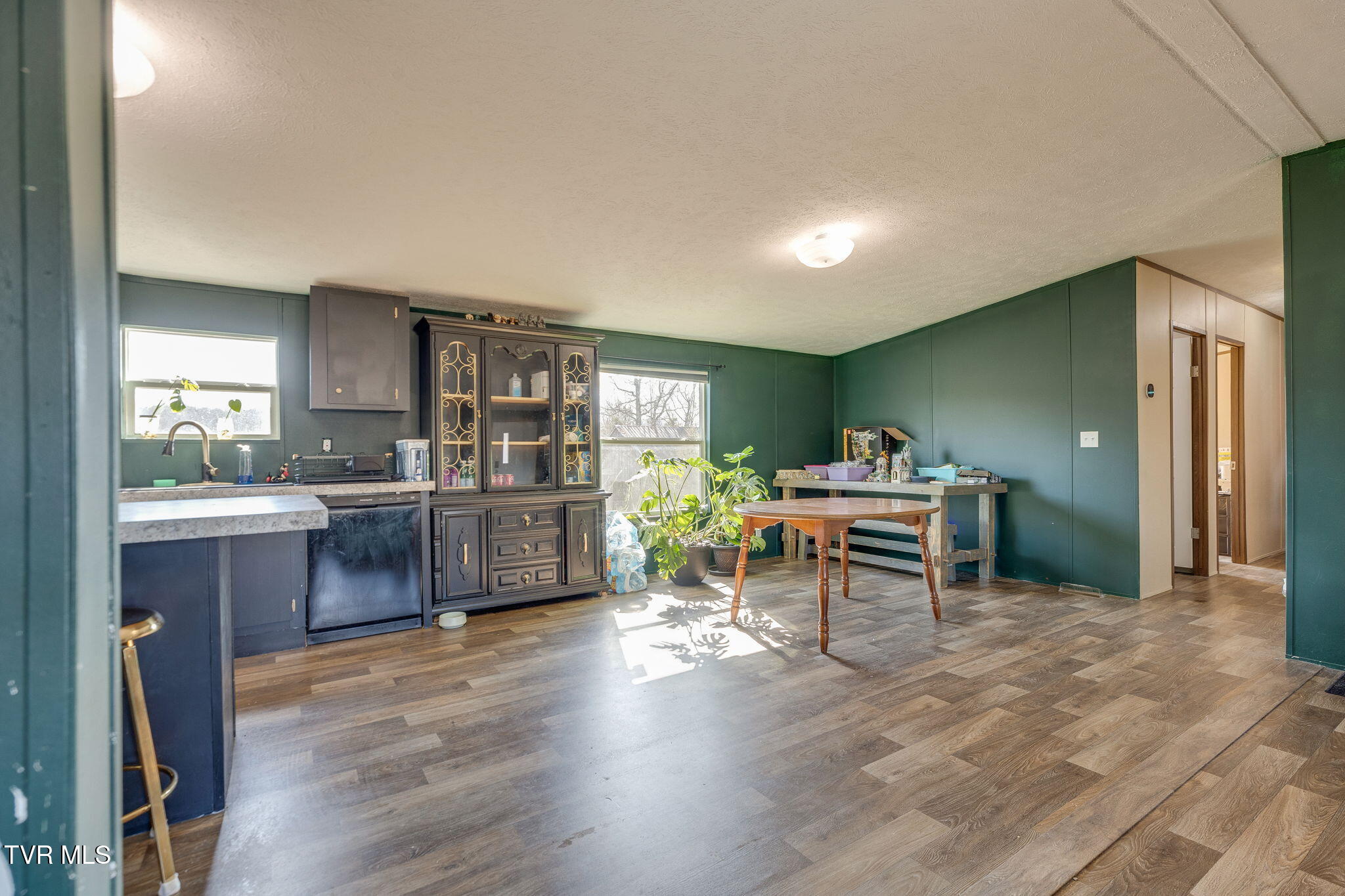 274 Memorial School Lane Duffield, VA 24244 - Photo 7 of 36 008