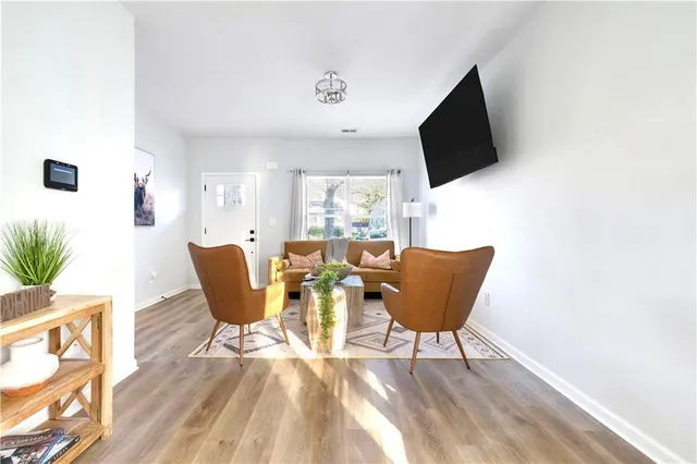 $2,975 | 56 Holly Road Northwest, Atlanta, GA 30314