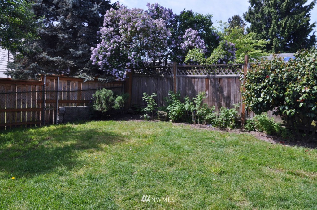 1219 North 50th Street Seattle, WA 98103 - Photo 14 of 14 Gallery Image 14