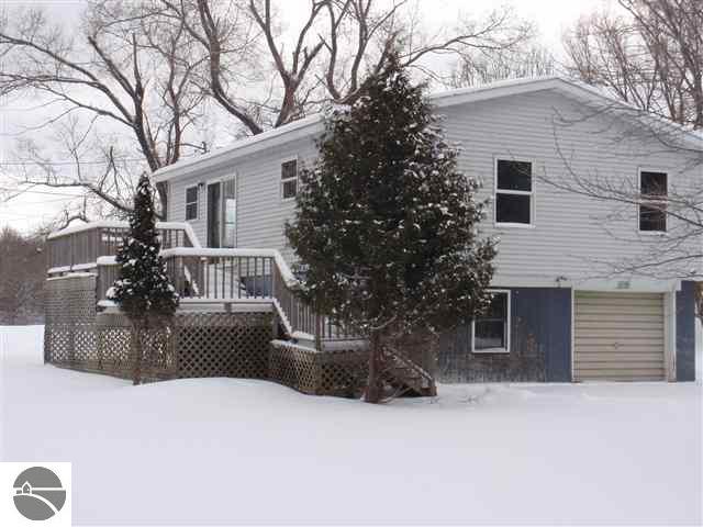 7597 Narrow Gauge Road Beulah, MI 49617 - Photo 1 of 23 1742155.JPG