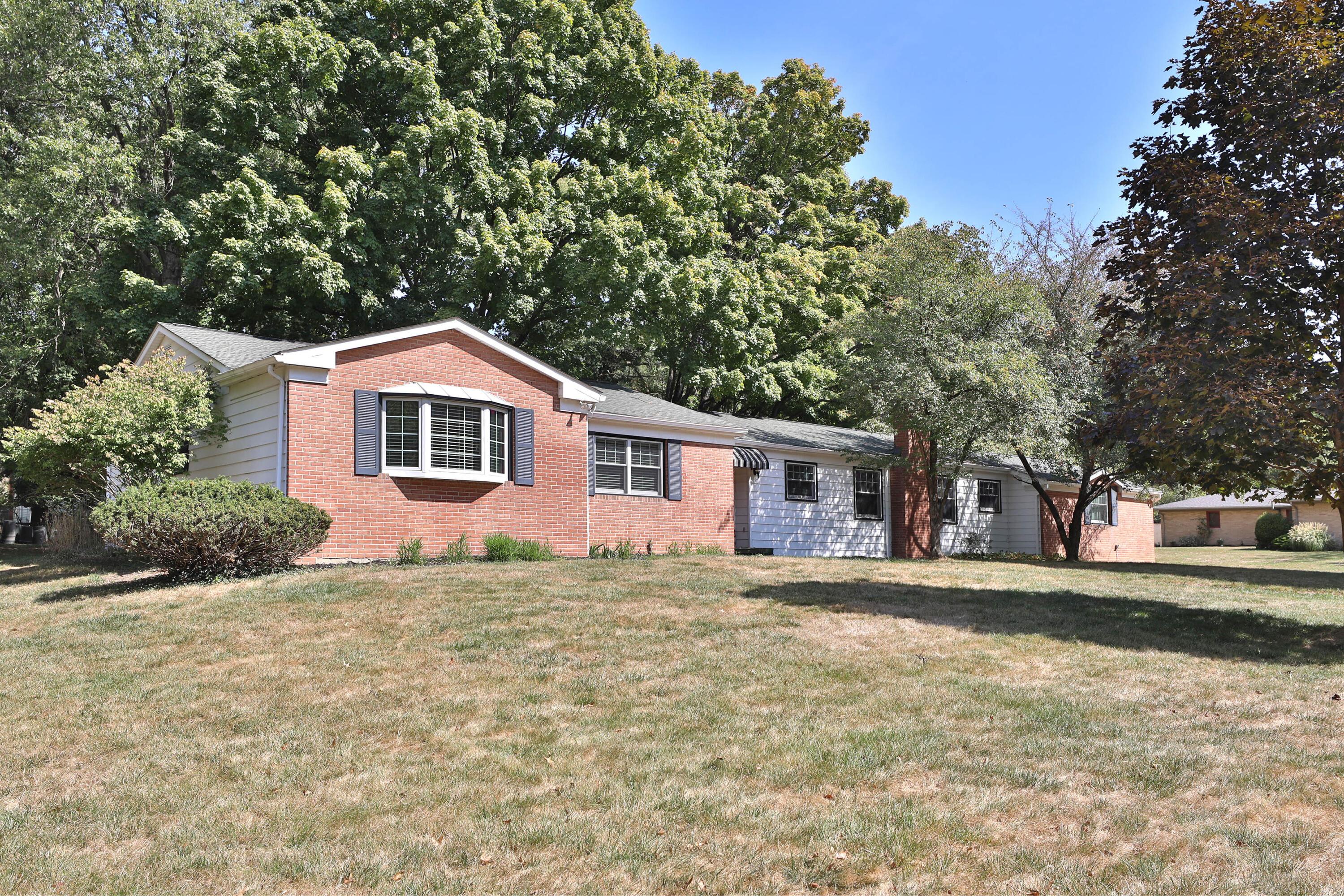 226 Croswell Road Columbus, OH 43214 - Photo 1 of 39 226-Crosswell-01