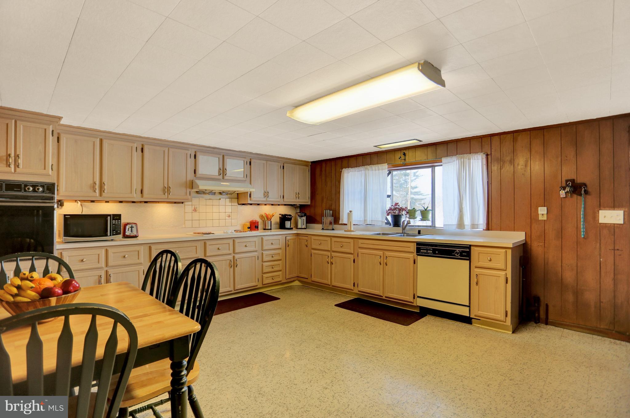5326 Ridgeview Drive Harrisburg, PA 17112 - Photo 11 of 35 Gallery Image 11