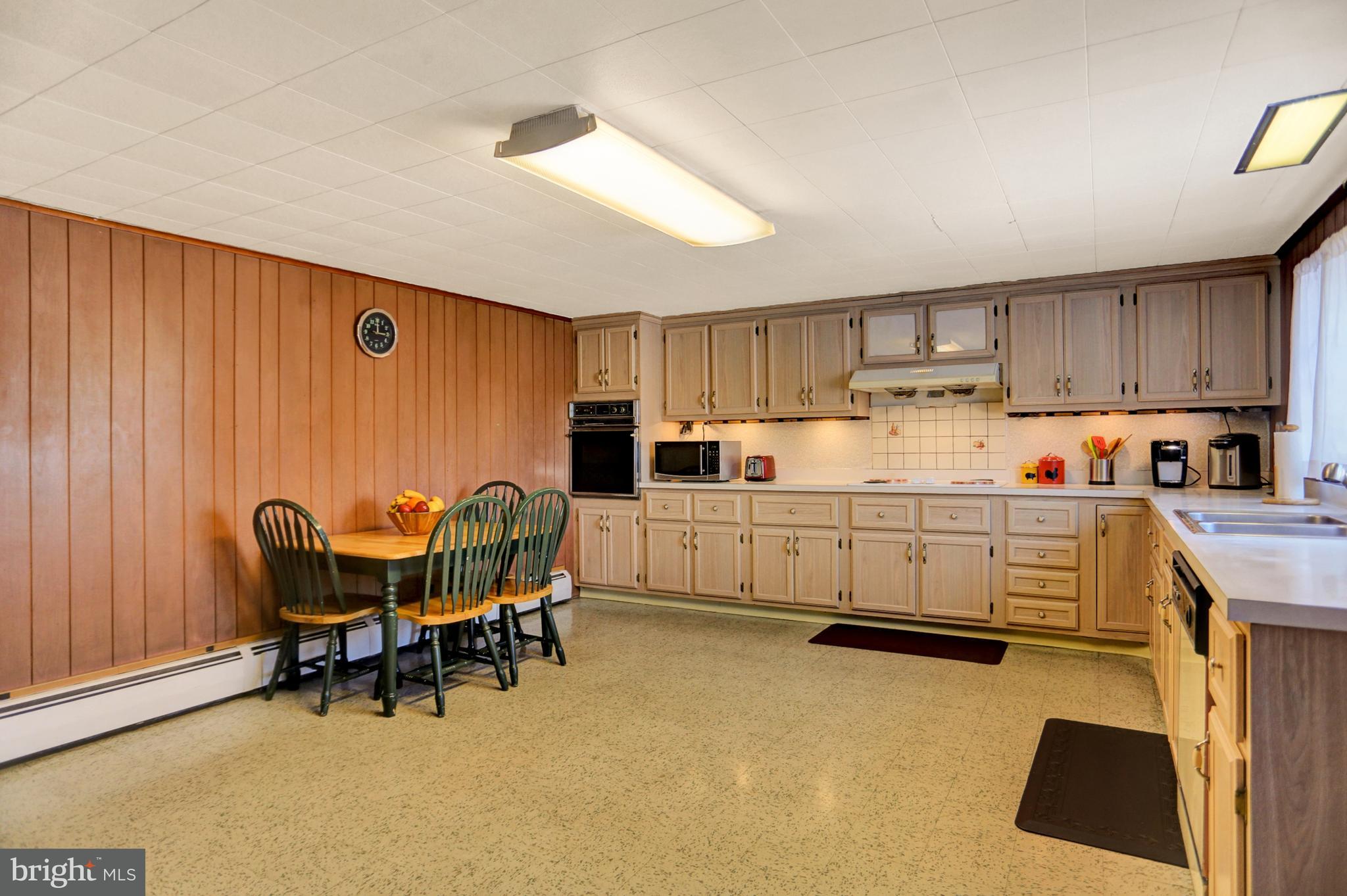 5326 Ridgeview Drive Harrisburg, PA 17112 - Photo 10 of 35 Gallery Image 10