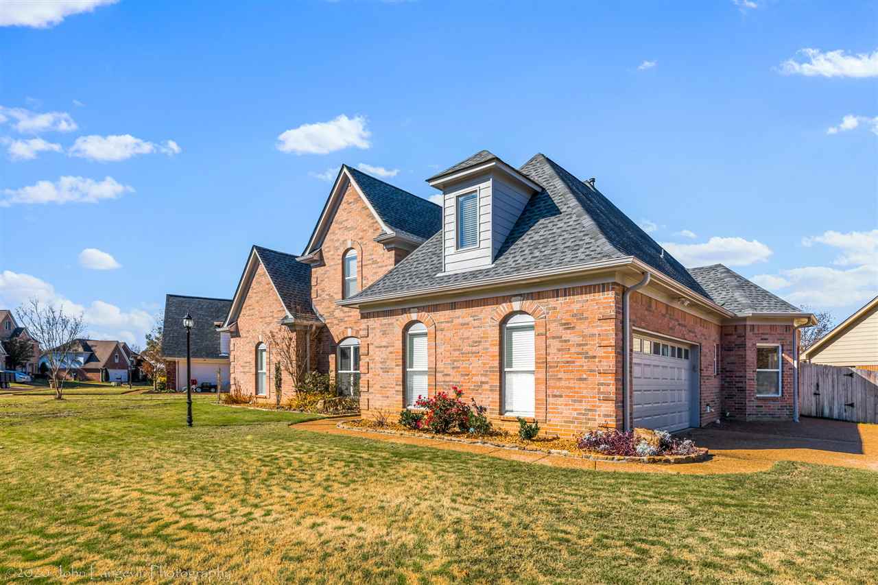 1078 Macon Hall Road Cordova, TN 38018 - Photo 2 of 25 Gallery Image 2