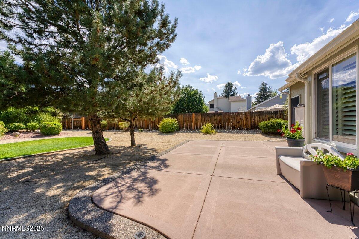 20 Eagle Claw Court Reno, NV 89523 - Photo 8 of 44 20 Eagle Claw Ct Reno NV 89523 33 of 63