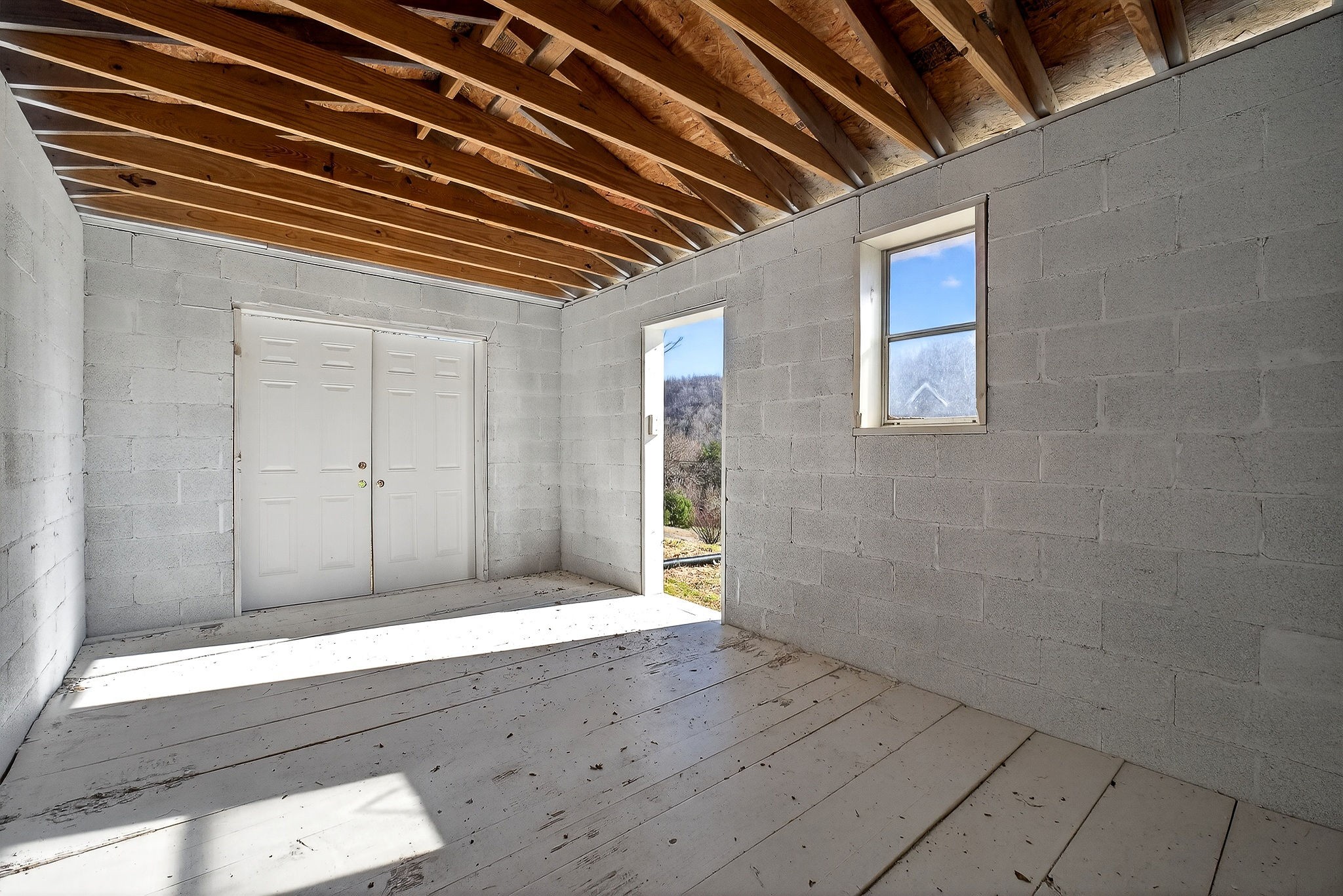 593 Cedar Bend Road Beechgrove, TN 37018 - Photo 29 of 38 a view of entryway