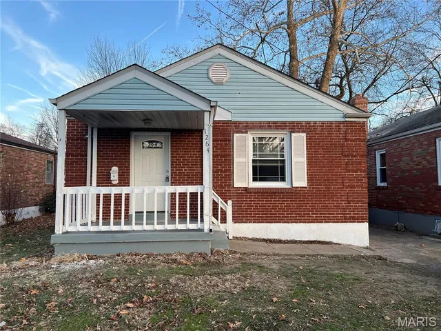 $1,350 | 1264 Grant Drive, St. Louis, MO 63132