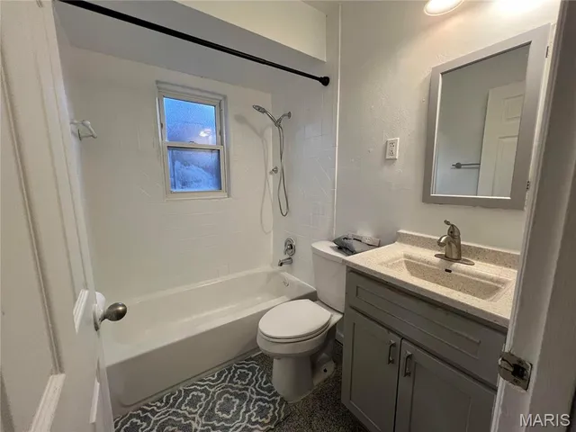 $1,350 | 1264 Grant Drive, St. Louis, MO 63132