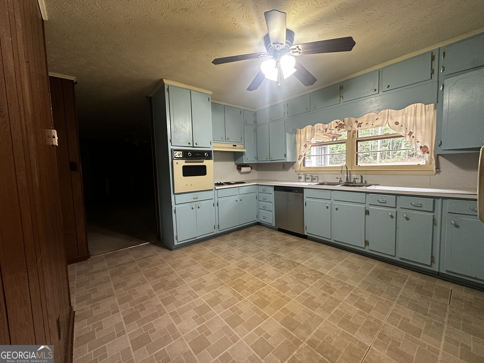 12276 Flat Shoals Road Covington, GA 30016 - Photo 16 of 35
