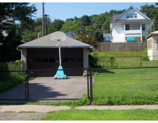 4 Intervale Road Worcester, MA 01602 - Photo 5 of 23 Gallery Image 5
