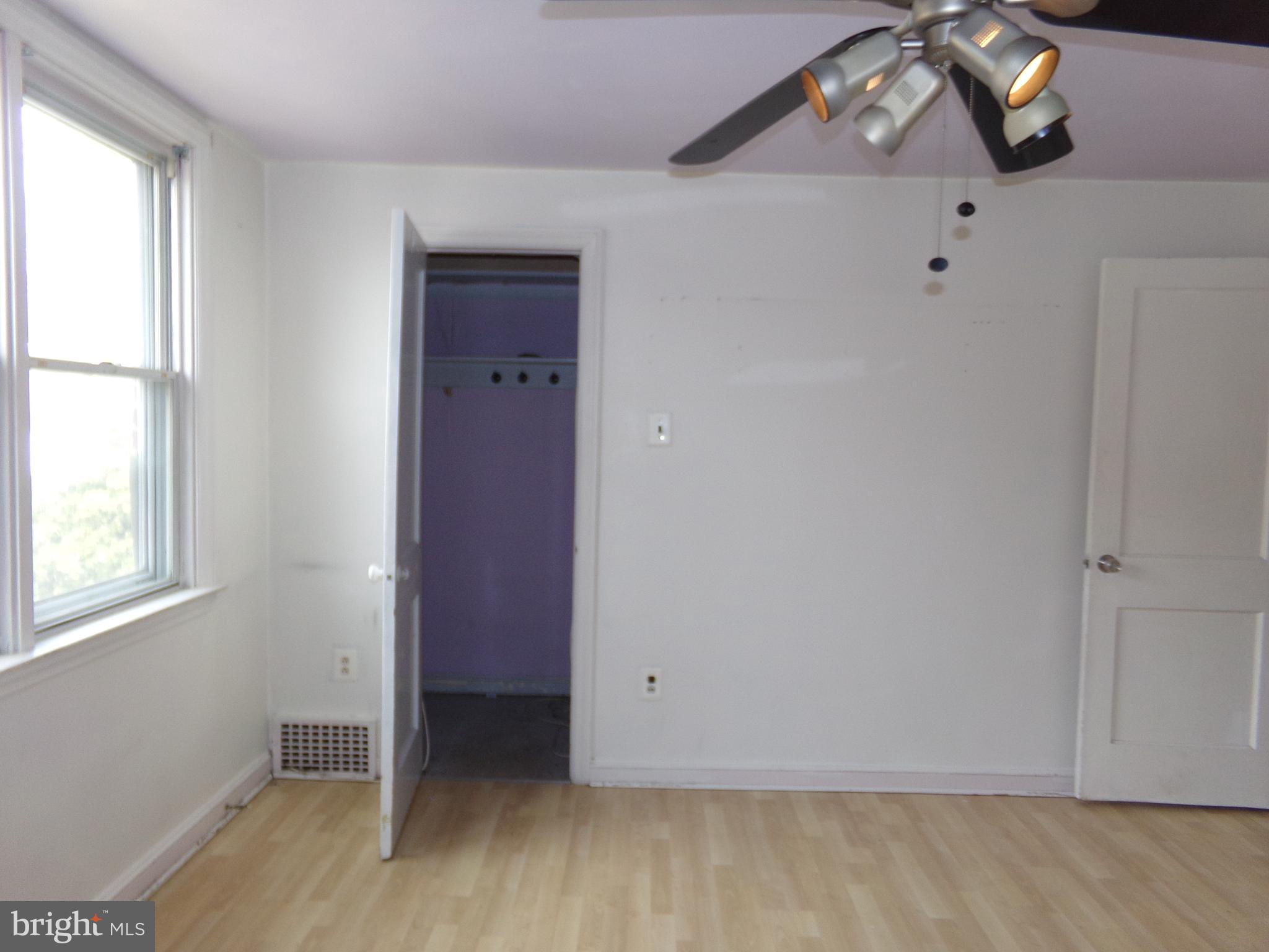 26 Concord Road Darby, PA 19023 - Photo 18 of 37 Walk in Closet