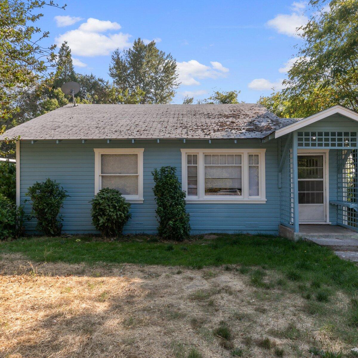 2267 Upper River Rd Loop Grants Pass, OR 97526 - Photo 2 of 25 2