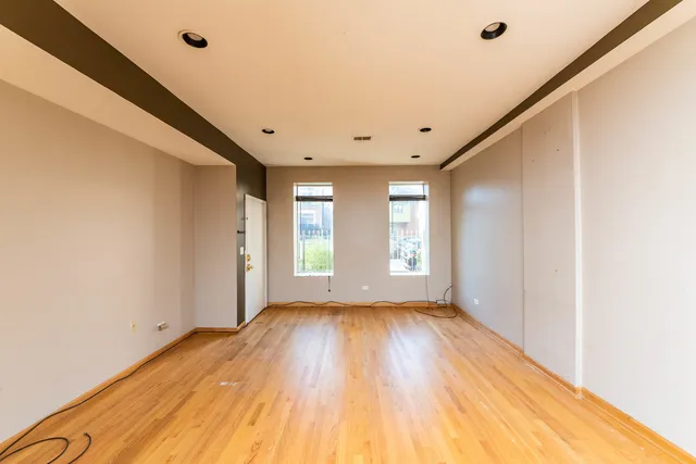 $1,735 | 1335 North Wolcott Avenue, Unit 1F, Chicago, IL 60622