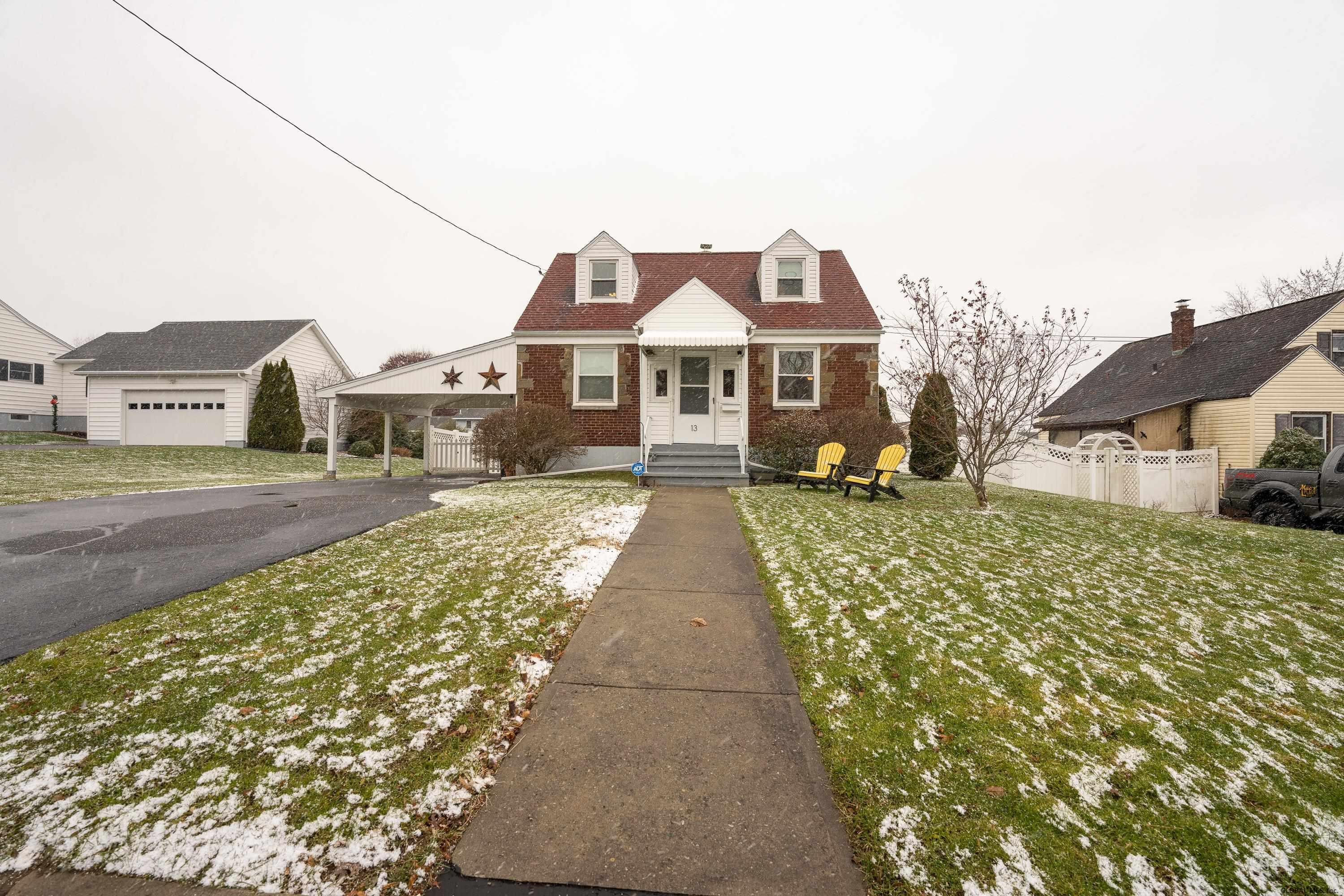 13 Woodrow Road Amsterdam, NY 12010 - Photo 2 of 57 Photo 2