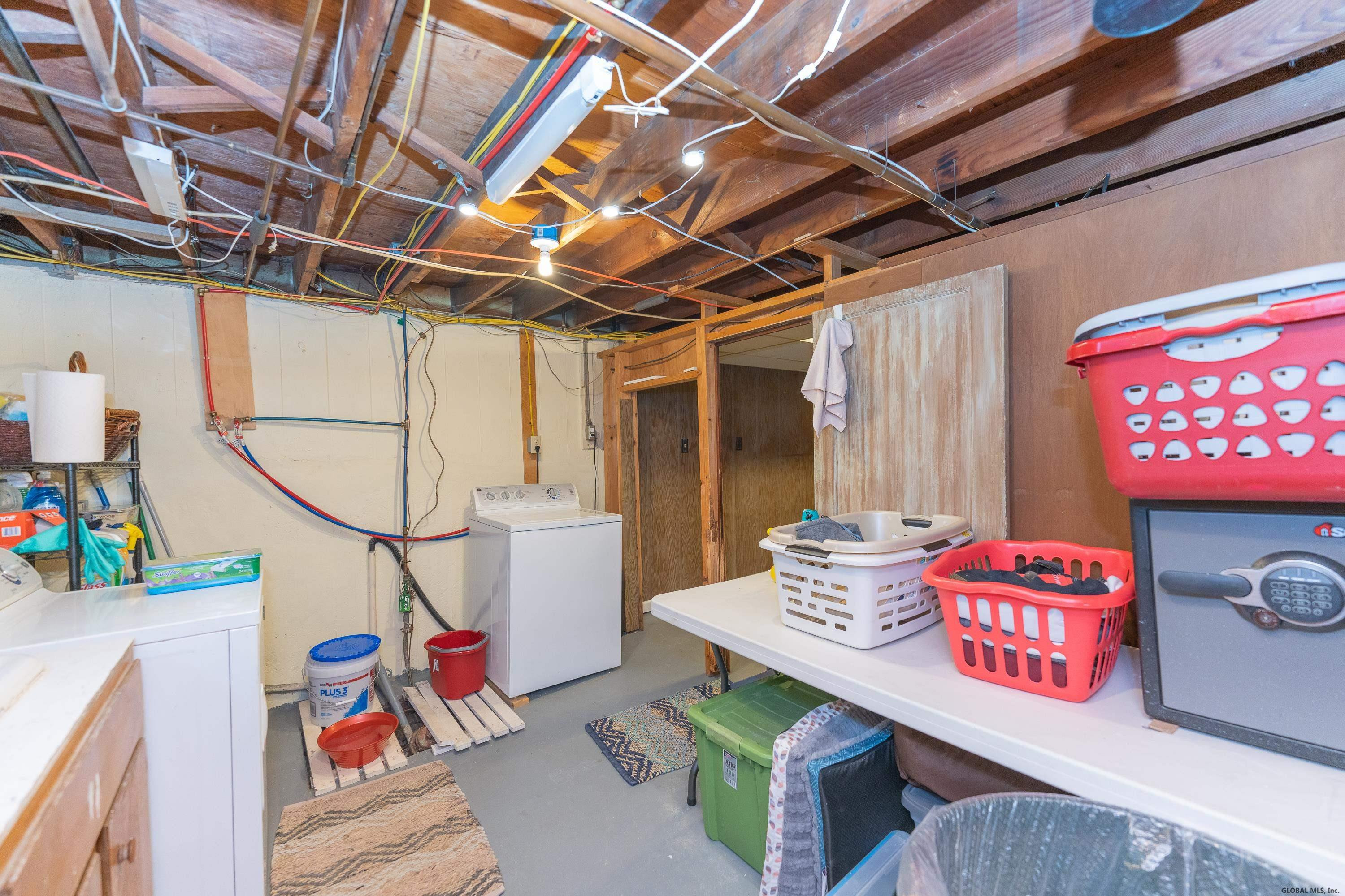 13 Woodrow Road Amsterdam, NY 12010 - Photo 42 of 57 Photo 42