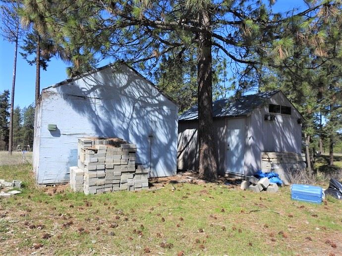 32316 North Hardesty Road Chattaroy, WA 99003 - Photo 12 of 15