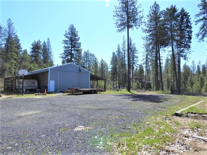 32316 North Hardesty Road Chattaroy, WA 99003 - Photo 3 of 15
