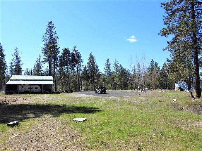 32316 North Hardesty Road Chattaroy, WA 99003 - Photo 7 of 15