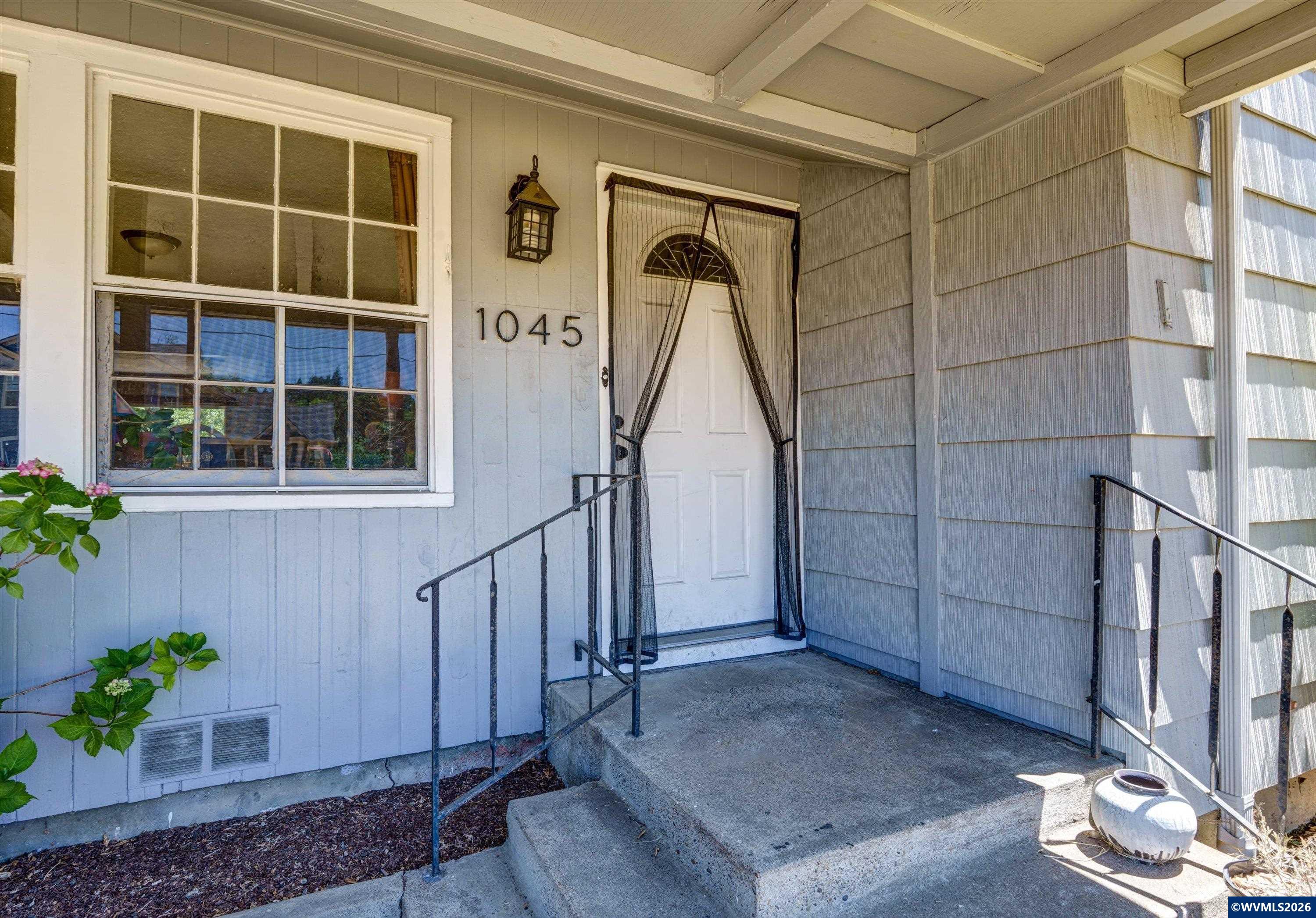 1045 Southwest Grove Street Corvallis, OR 97333 - Photo 4 of 33