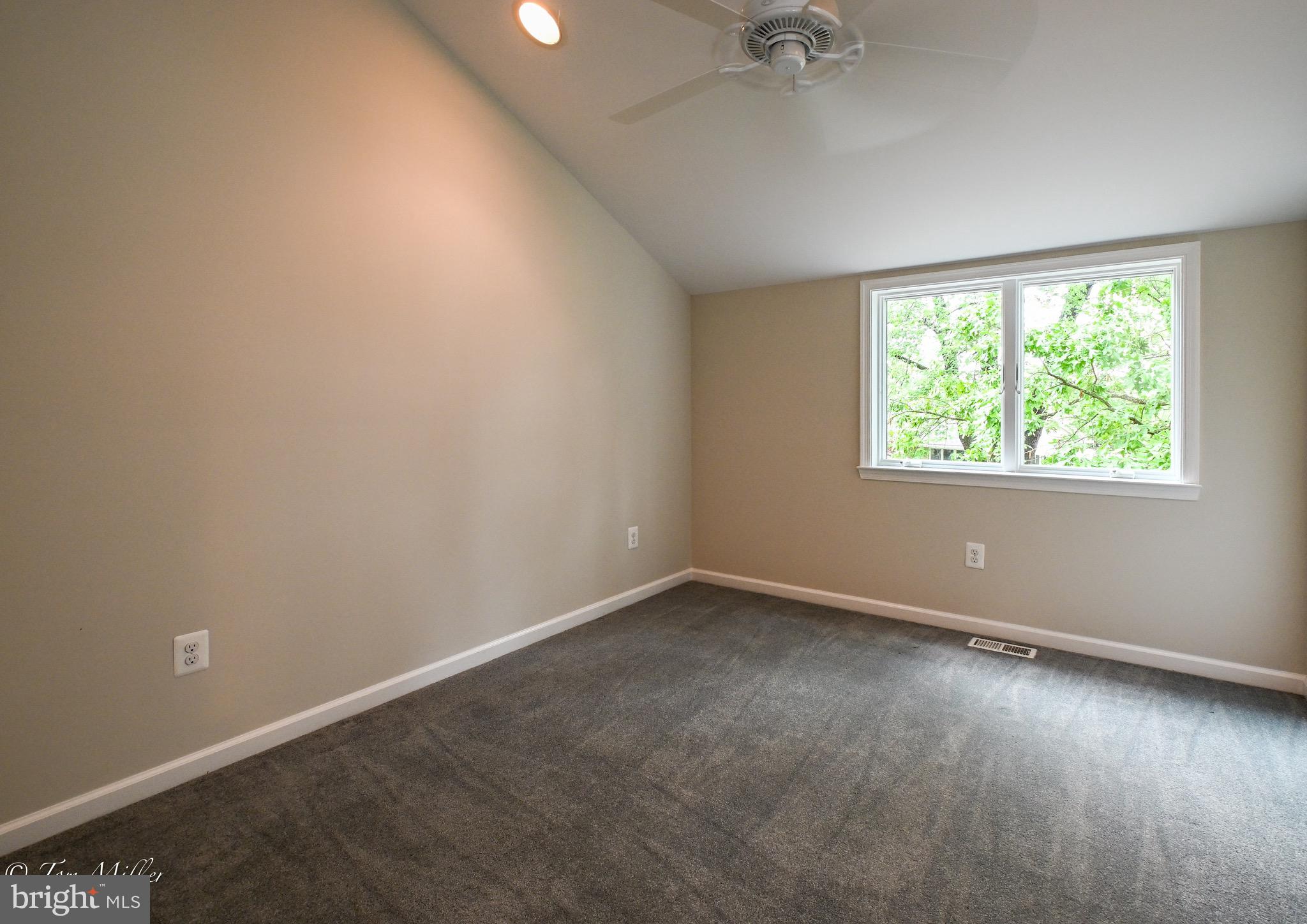 1135 Beech Drive Baltimore, MD 21220 - Photo 29 of 53 an empty room with a window