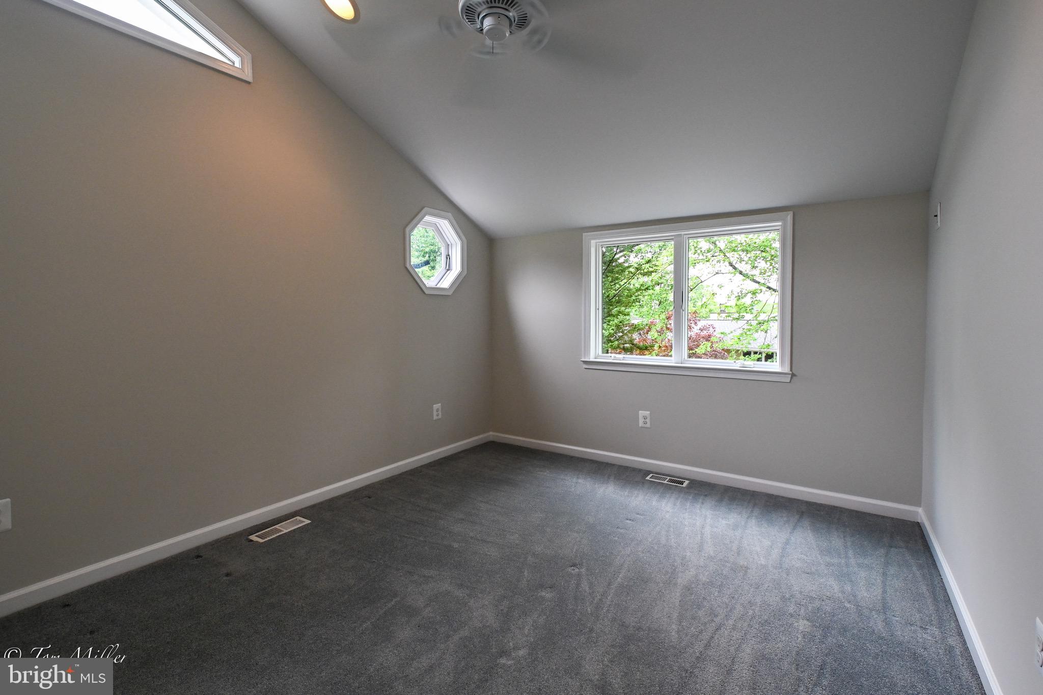 1135 Beech Drive Baltimore, MD 21220 - Photo 38 of 53 an empty room with windows