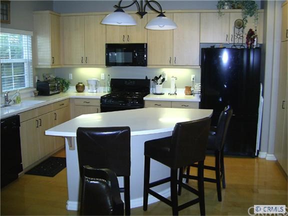 4 Bloomington Street Ladera Ranch, CA 92694 - Photo 1 of 1 Open kitchen with island