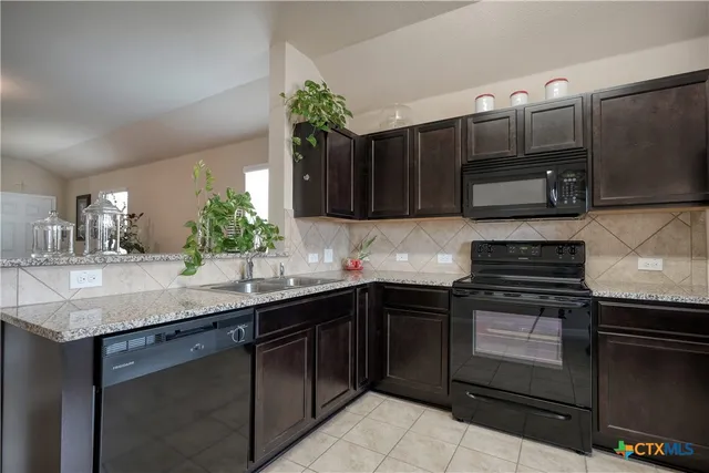 $1,595 | 5821 Roderick Drive, Austin, TX 78724