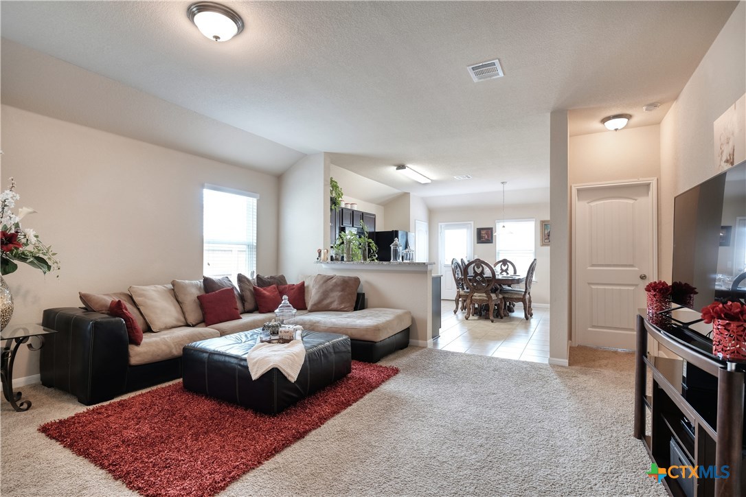 5821 Roderick Drive Austin, TX 78724 - Photo 8 of 20