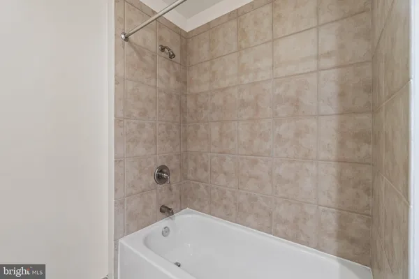 $4,500 | 2120 Vermont Avenue Northwest, Unit 323, Washington, DC 20001