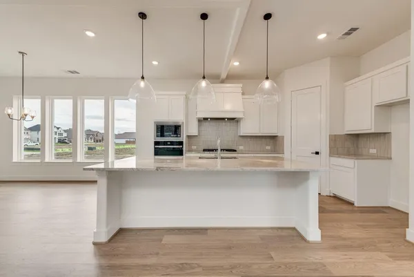 $648,585 | 211 Golden Run Drive, Fate, TX 75189