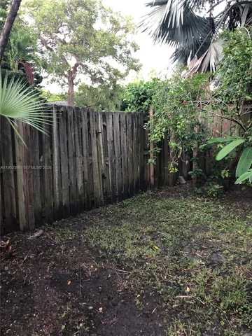 $2,900,000 | Tropical Isle Homes, Key Biscayne, FL 33149