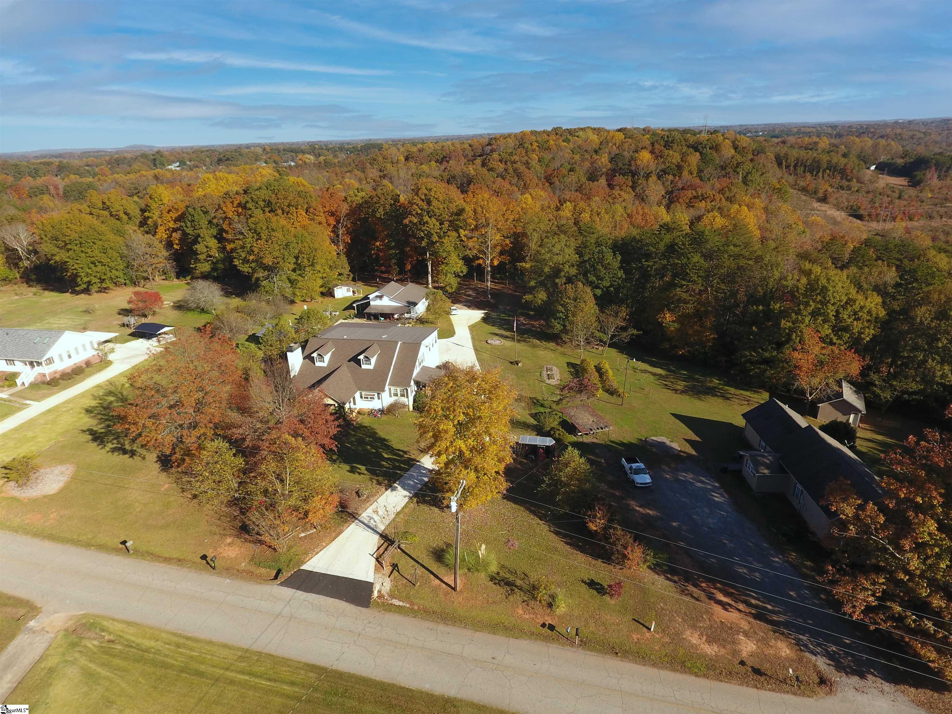 3328 Cannon Road Greer, SC 29651 - Photo 8 of 36