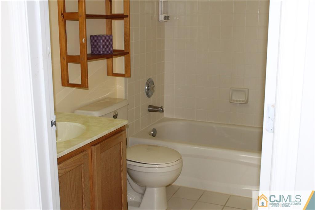 85 Inverness Drive, Unit 85 Edison, NJ 08820 - Photo 16 of 17 Gallery Image 16
