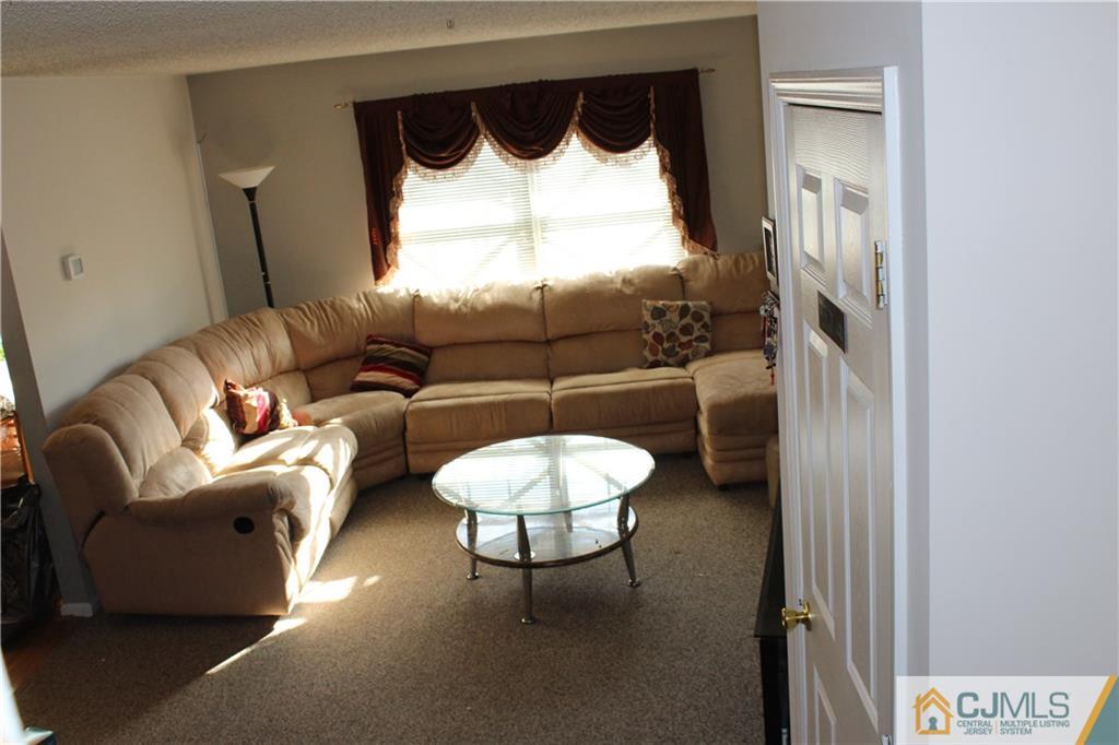 85 Inverness Drive, Unit 85 Edison, NJ 08820 - Photo 4 of 17 Gallery Image 4