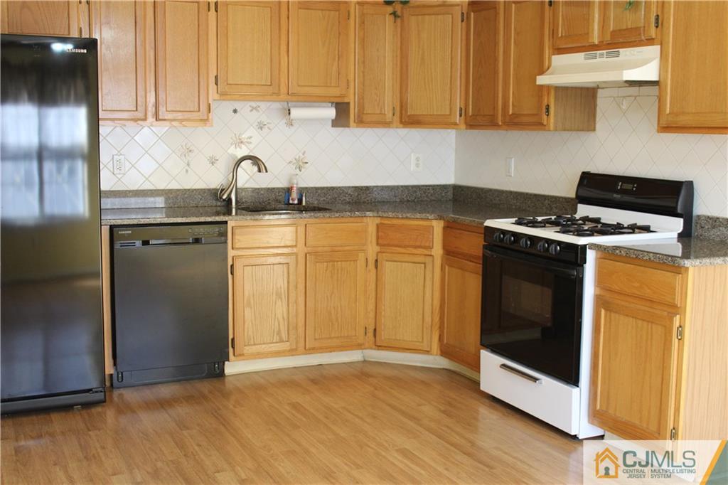 85 Inverness Drive, Unit 85 Edison, NJ 08820 - Photo 5 of 17 Gallery Image 5