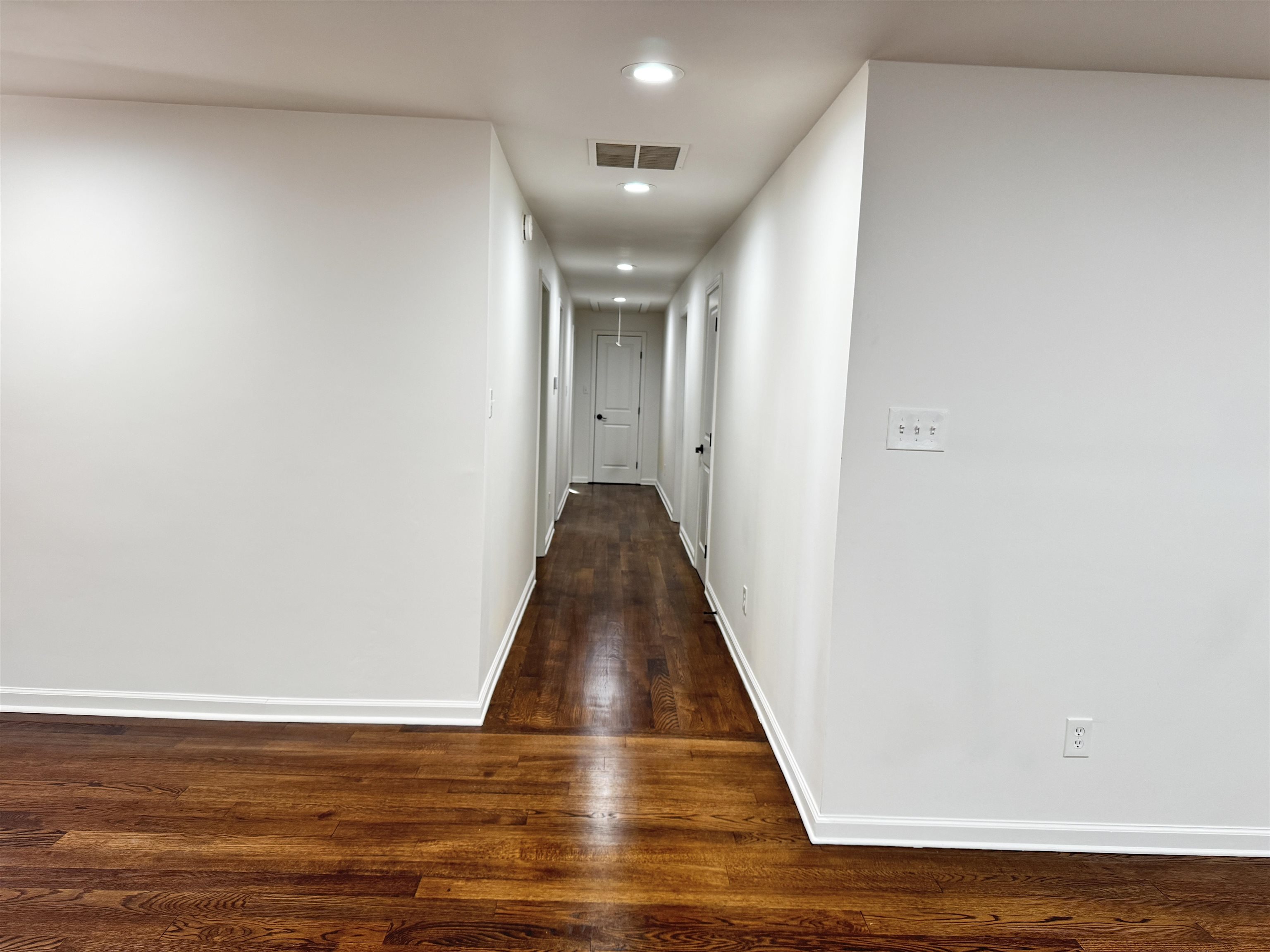 9526 Osborn Road Arlington, TN 38002 - Photo 9 of 40 Hall with dark wood-type flooring and recessed lighting