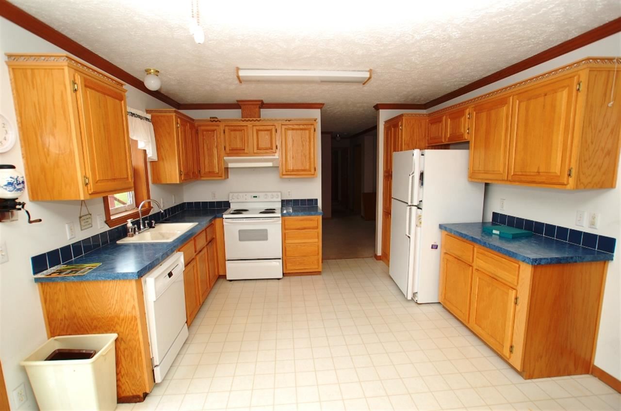 4958 Gilmore Road Frankfort, IN 46041 - Photo 4 of 16 Gallery Image 4