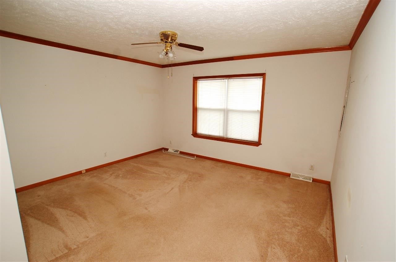 4958 Gilmore Road Frankfort, IN 46041 - Photo 9 of 16 Gallery Image 9