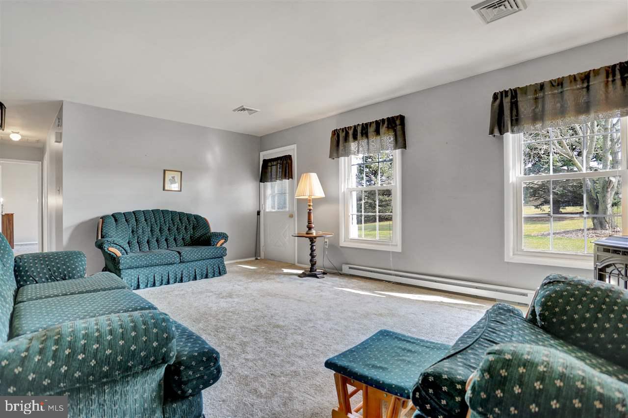 555 Winterstown Road Red Lion, PA 17356 - Photo 4 of 30