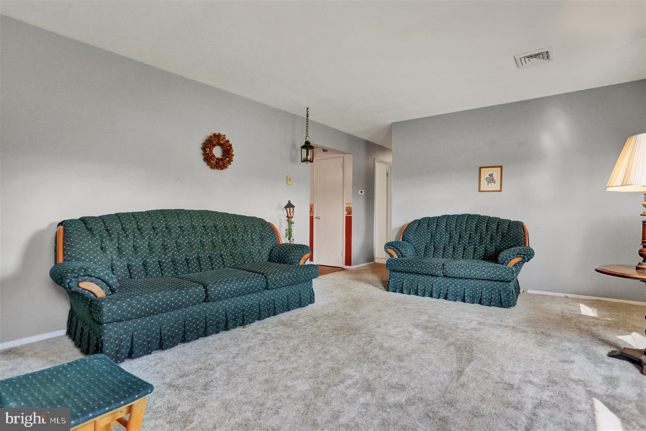 555 Winterstown Road Red Lion, PA 17356 - Photo 6 of 30