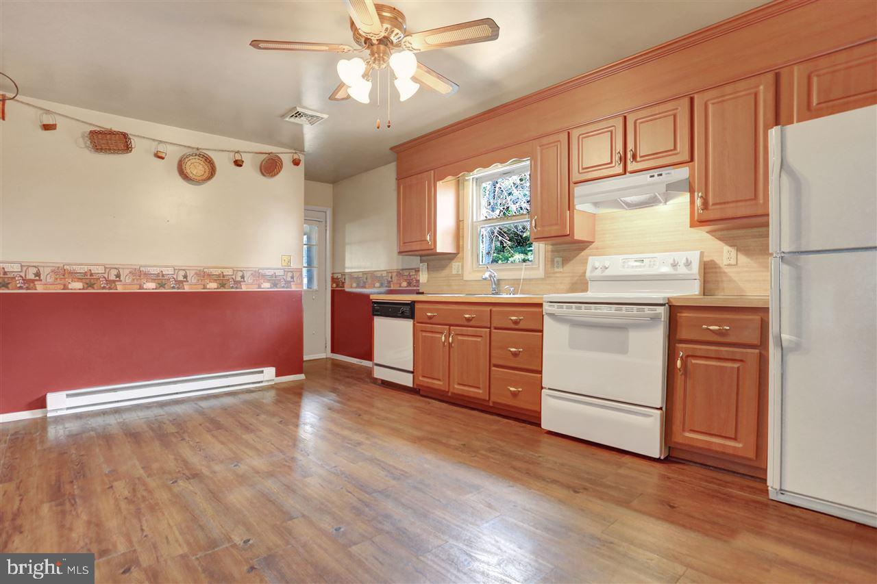 555 Winterstown Road Red Lion, PA 17356 - Photo 7 of 30